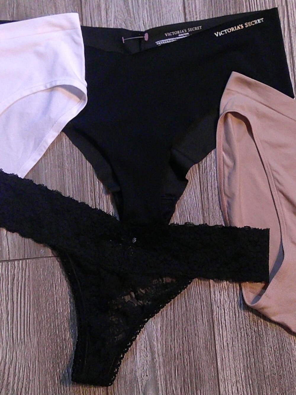 NEW 4 Pair Panties (3) VICTORIA'S SECRET + (1) RAMPAGE Mixed Styles Woman Sz L